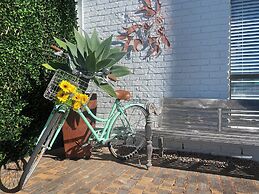 Beachmere Palms Motel