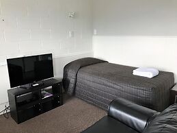 Central Court Motel