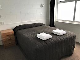Central Court Motel
