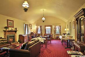 The Racecourse Inn