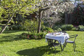 The Racecourse Inn