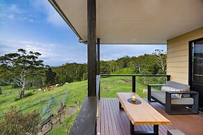 Whispering Valley Cottage Retreat