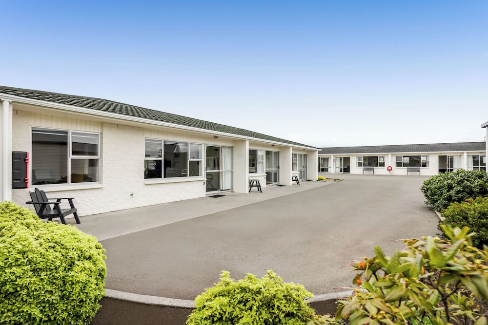 Avon Motel