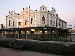Peden's Hotel