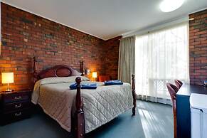 Enfield Motor Inn