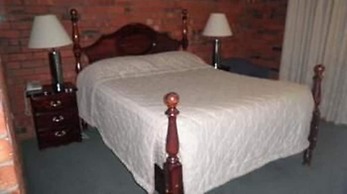 Enfield Motor Inn