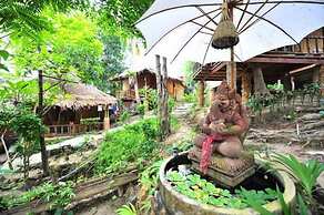 Chunut House Resort