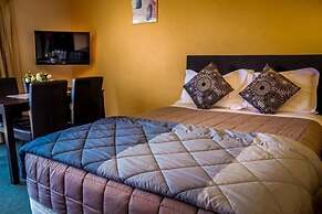 Malones Motel