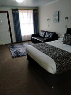 Sandstock Motor Inn