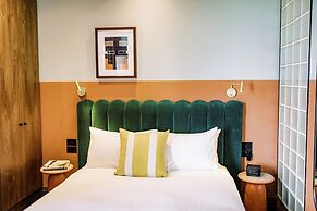Stay at Hotel Steyne