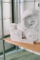 Stay at Hotel Steyne