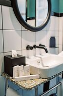 Stay at Hotel Steyne