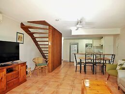 Kalua Holiday Apartments