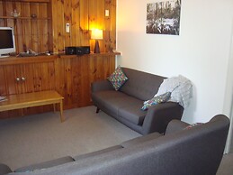 Elm Lodge
