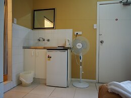 Central Private Hotel