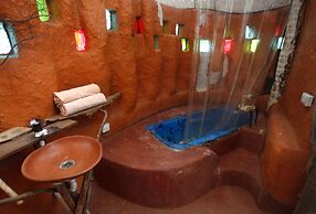 Saraya Art Cafe B&B