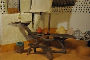 Saraya Art Cafe B&B