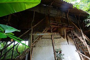 Saraya Art Cafe B&B