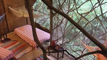 Saraya Art Cafe B&B