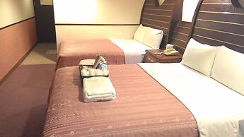 Ti Hwa Hotel