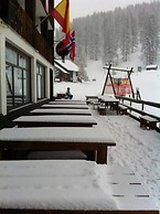 Hotel Monte Triplex