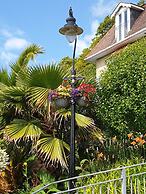 St Maur