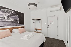 Criterion Hotel Sydney