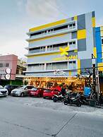 Avira Hotel Makassar