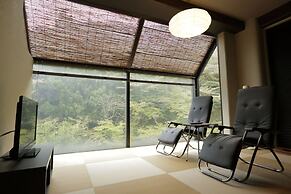 Hakone Nanase