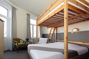 Hotel Cecil