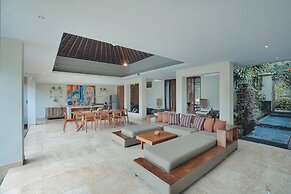 Puri Sebali Resort