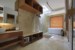 Puri Sebali Resort