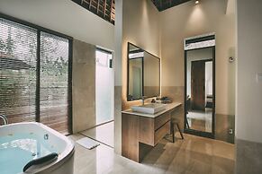 Puri Sebali Resort