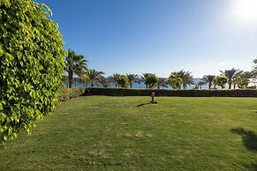 Continental Plaza Beach Resort