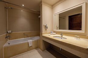 Continental Plaza Beach Resort