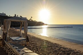 Continental Plaza Beach Resort