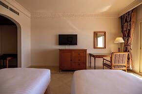 Continental Plaza Beach Resort