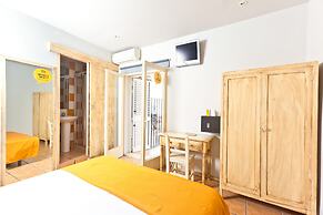 Ten Hostel