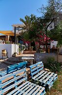 Hostal Illes Pitiüses