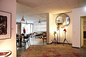 V-Hotel