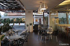 One Vittoria Hotel