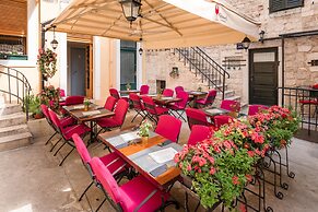 Piazza Heritage Hotel