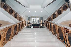 Soluxe Hotel Almaty