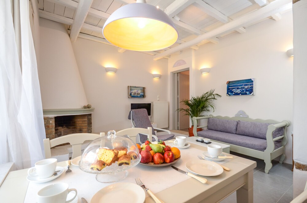 Santa Katerina Studios & Apartments