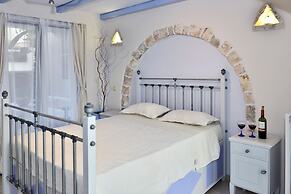 Santa Katerina Studios & Apartments