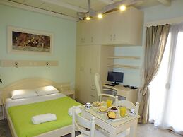 Santa Katerina Studios & Apartments
