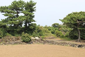 Jeju Feel House