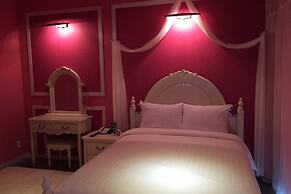Cs Premier Hotel