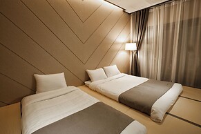 Cs Premier Hotel
