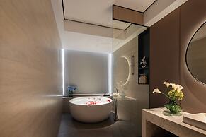 Palm Spring Hotel